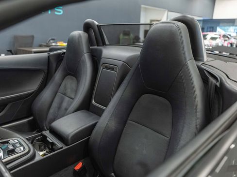 Used 2016 Jaguar F-TYPE S image 21