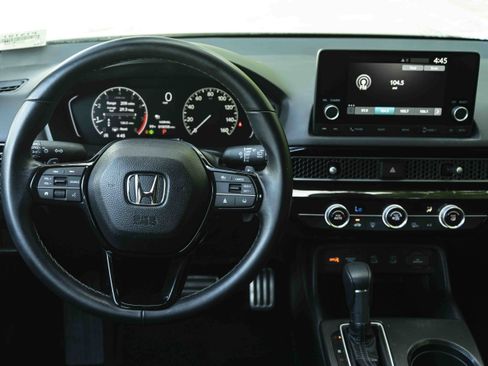 Used 2025 Honda Civic Sport image 19