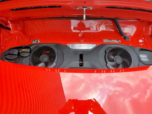 Certified 2025 Porsche 911 Carrera image 29