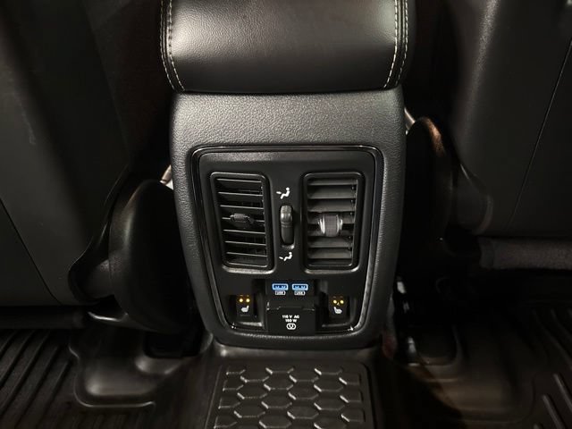 Used 2017 Jeep Grand Cherokee Limited AWD/4WD image 23