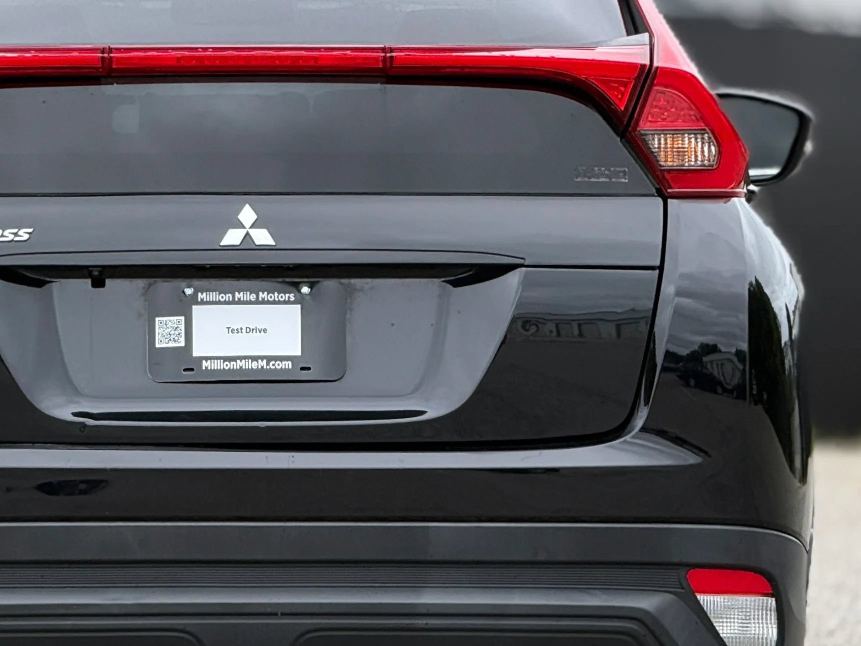 Used 2020 Mitsubishi Eclipse Cross ES AWD/4WD image 14