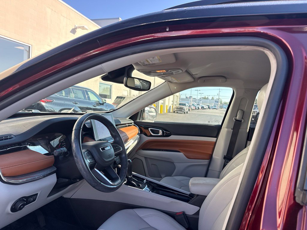 Used 2022 Jeep Compass Limited AWD/4WD image 9