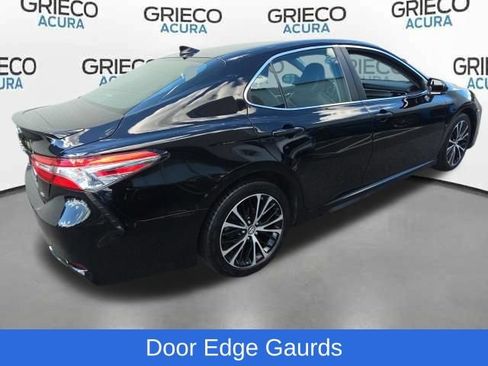 Used 2019 Toyota Camry SE FWD image 7