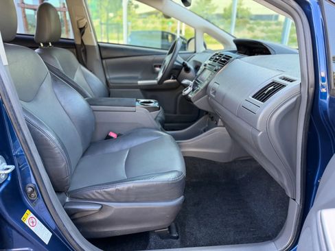 Used 2012 Toyota Prius V Five FWD image 14