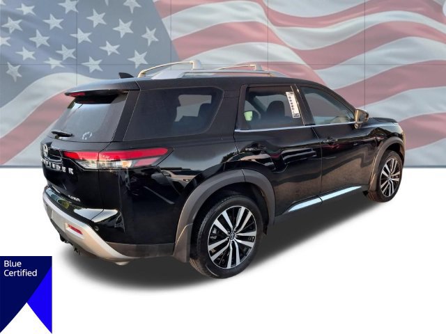 Used 2025 Nissan Pathfinder Platinum w/ Cargo Package FWD image 4