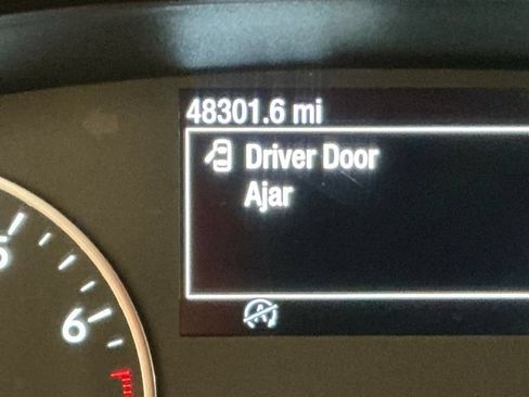 Used 2021 Ford EcoSport Titanium w/ Interior Protection Package FWD image 31