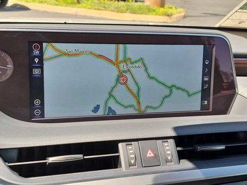 Used 2019 Lexus ES 300h w/ Premium Package FWD image 22