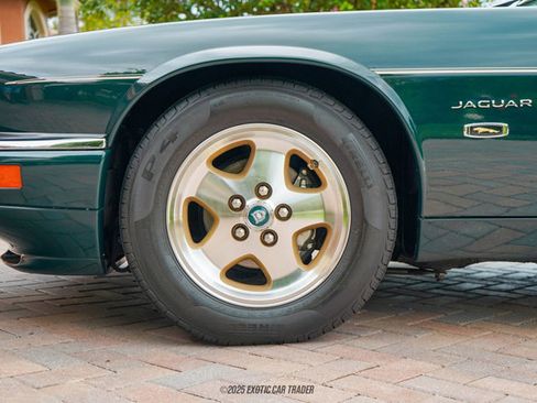 Used 1994 Jaguar XJS V12 Convertible image 71