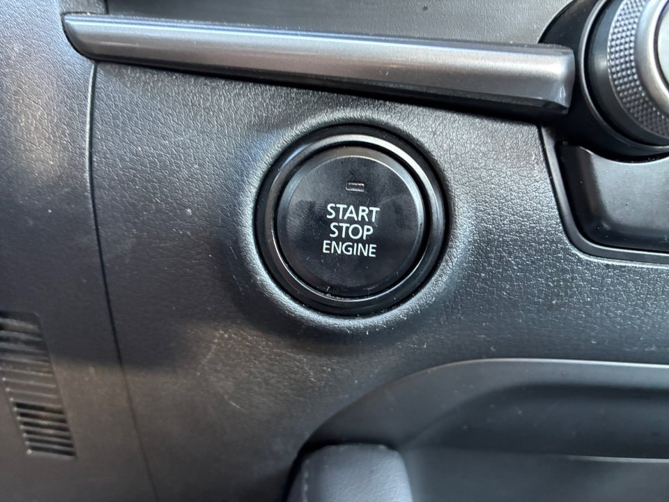 Used 2022 MAZDA MAZDA3 s FWD image 20
