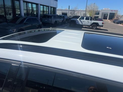 Used 2021 Kia Telluride SX w/ SX Prestige Package image 19