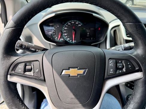 Used 2018 Chevrolet Sonic Premier image 9