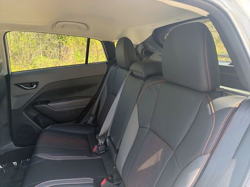 Used 2025 Subaru Crosstrek 2.5i Limited w/ Crosstrek Mirror Package image 9