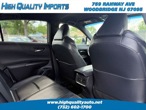 Used 2021 Toyota Venza XLE w/ Softex Package AWD/4WD image 46
