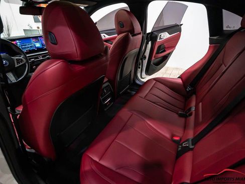 Used 2022 BMW i4 eDrive40 w/ M Sport Package image 61