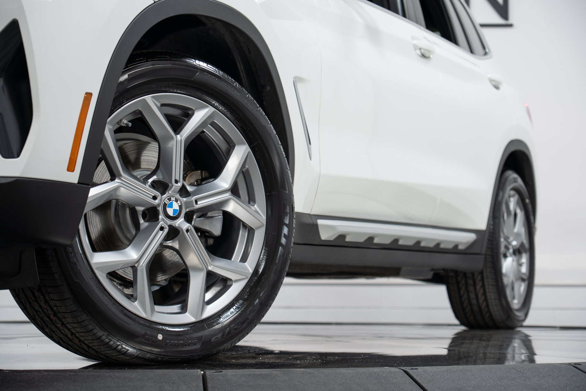 Certified 2024 BMW X3 xDrive30i w/ Premium Package AWD/4WD image 27