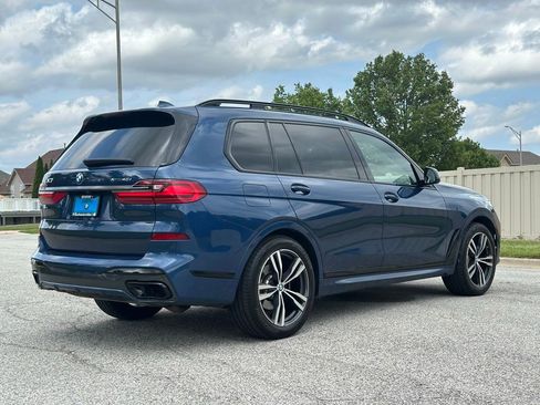Used 2022 BMW X7 xDrive40i w/ M Sport Package AWD/4WD image 7