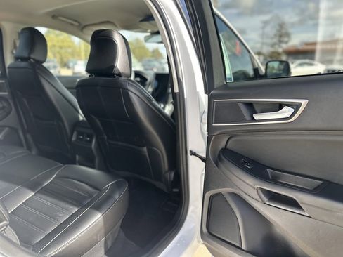 Used 2024 Ford Edge SEL image 10