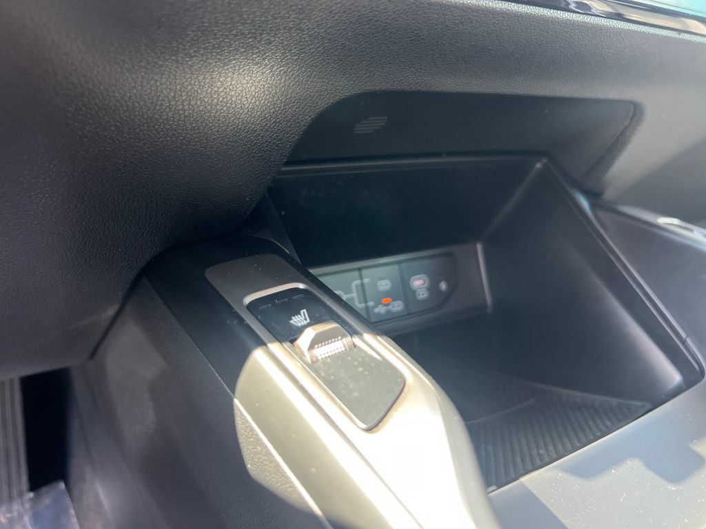 Certified 2024 Kia Sorento S w/ Panoramic Sunroof Package FWD image 23