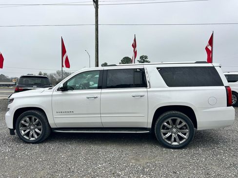 Used 2018 Chevrolet Suburban Premier AWD/4WD image 23