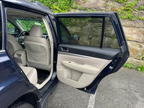 Used 2014 Subaru Outback 2.5i Premium AWD/4WD image 15
