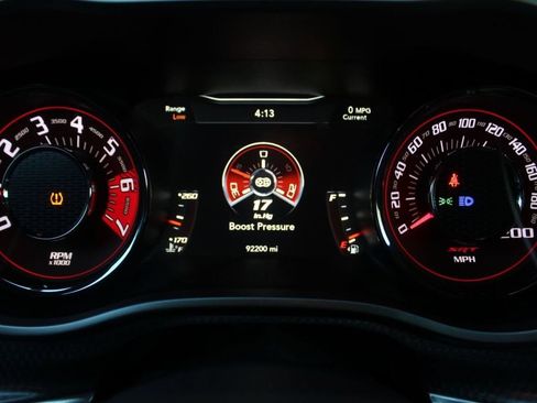 Used 2016 Dodge Challenger SRT Hellcat RWD image 15