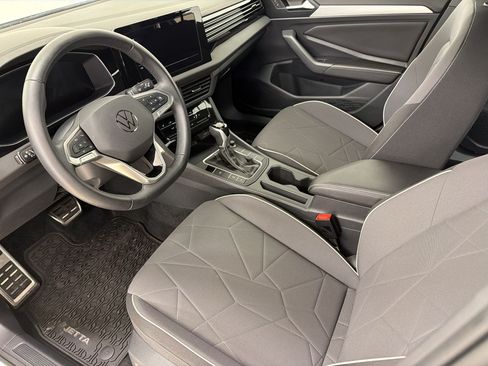 Used 2025 Volkswagen Jetta Sport FWD image 21