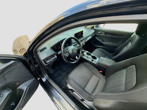 Used 2023 Honda Civic EX image 9
