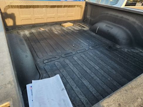 Used 2016 RAM 3500 Laramie w/ Convenience Group AWD/4WD image 8
