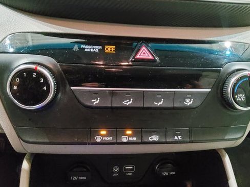 Used 2019 Hyundai Tucson SE image 30