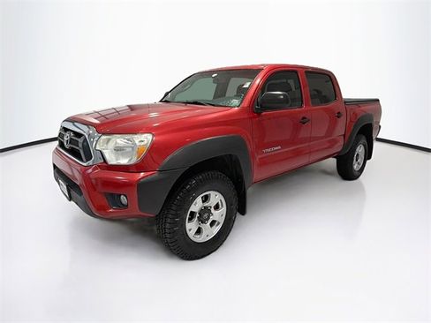 Used 2013 Toyota Tacoma PreRunner image 3