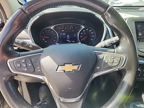 Used 2020 Chevrolet Equinox LT AWD/4WD image 8