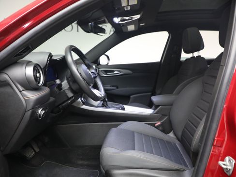 Used 2024 Alfa Romeo Tonale Ti AWD/4WD image 15