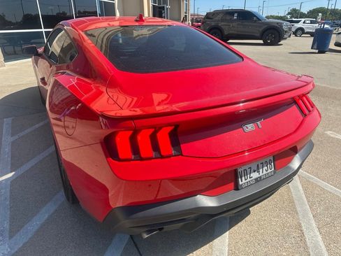 Used 2024 Ford Mustang GT RWD image 8