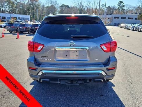 Used 2017 Nissan Pathfinder SL w/ SL Tech Package image 7