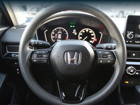 Used 2023 Honda Civic LX image 15