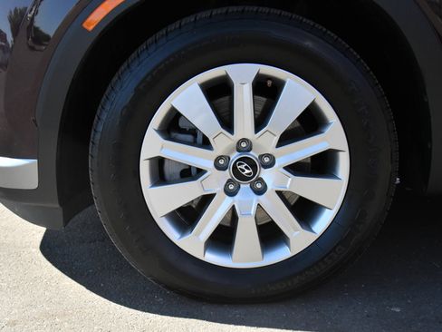 Used 2024 Hyundai Palisade SEL FWD image 12