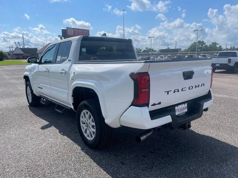 New 2026 Toyota Tacoma SR5 AWD/4WD image 5