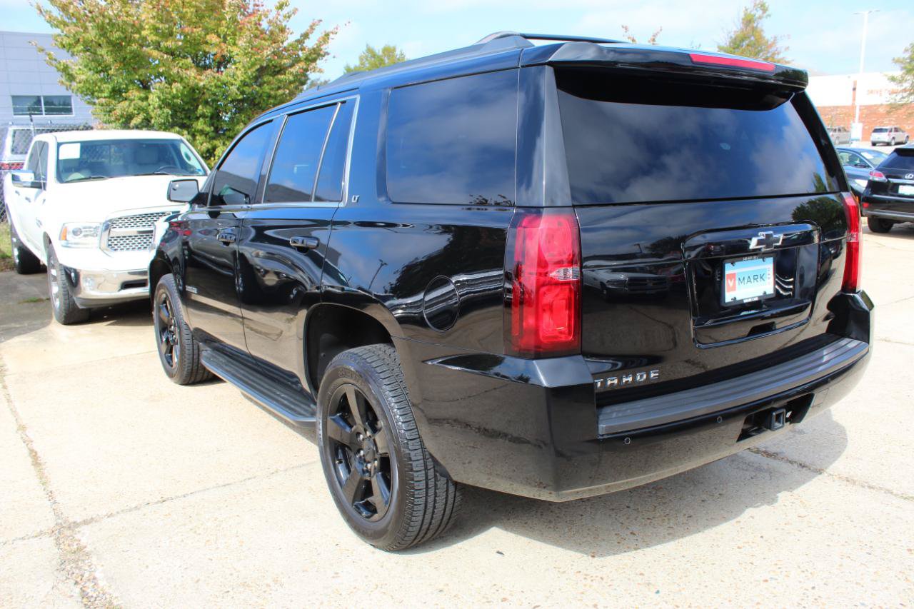Used 2018 Chevrolet Tahoe LT w/ LT Midnight Edition AWD/4WD image 4