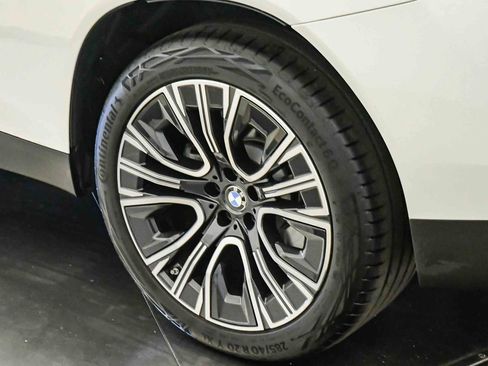 Used 2026 BMW X3 xDrive30i w/ Convenience Package AWD/4WD image 11