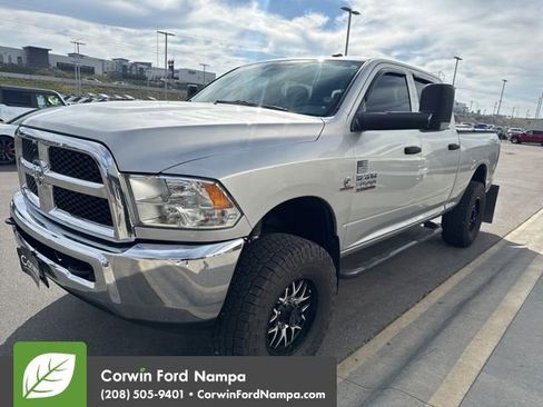 Used 2016 RAM 3500 Tradesman w/ Chrome Appearance Group AWD/4WD image 3