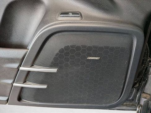 Used 2016 Porsche Cayenne S image 16