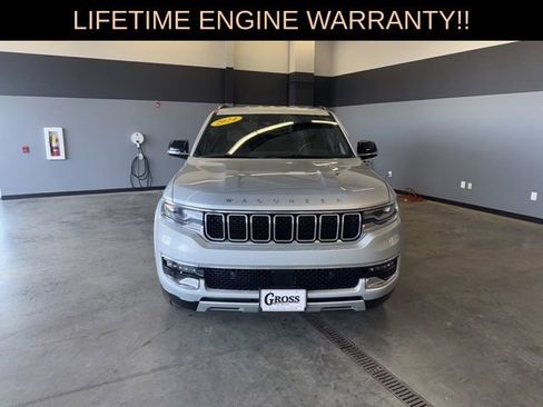 Certified 2024 Jeep Wagoneer L Series II w/ Flexible Seating Group AWD/4WD image 3