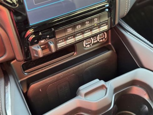 New 2024 RAM 2500 Limited image 22