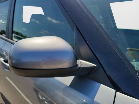 Used 2025 Kia Soul LX FWD image 33