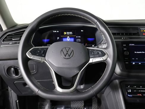 Used 2024 Volkswagen Tiguan SE w/ Panoramic Sunroof Package AWD/4WD image 37