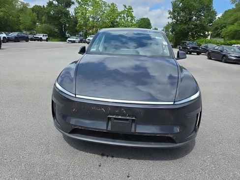Used 2026 Tesla Model Y AWD image 2