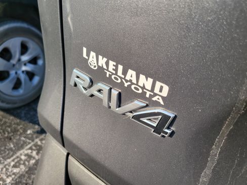 Used 2025 Toyota RAV4 XLE image 12