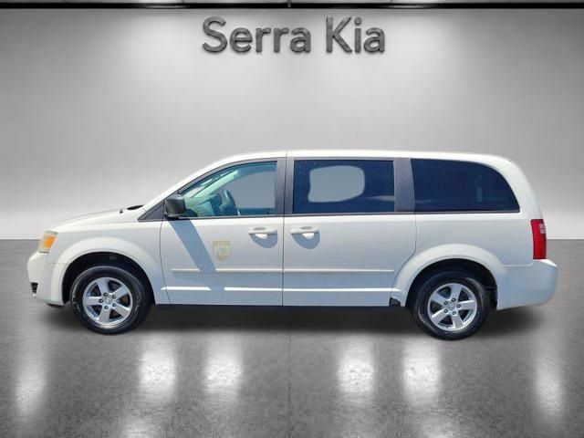 Used 2010 Dodge Grand Caravan SE w/ Popular Equipment Group FWD image 2