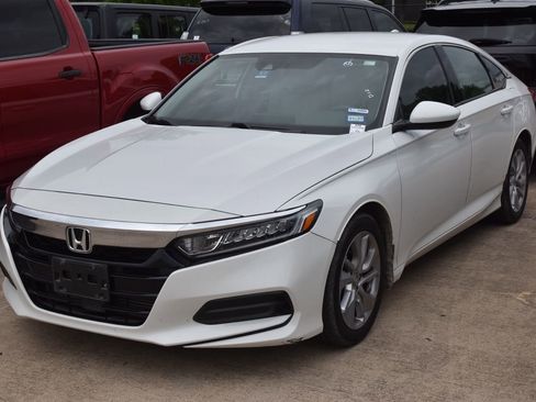 Used 2019 Honda Accord LX image 2