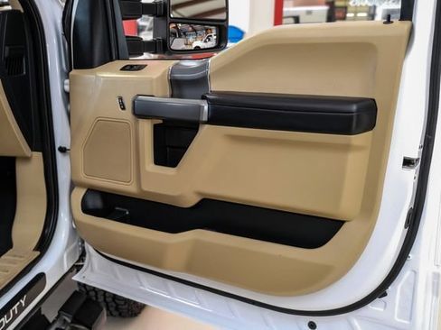 Used 2021 Ford F250 XLT w/ XLT Premium Package AWD/4WD image 45
